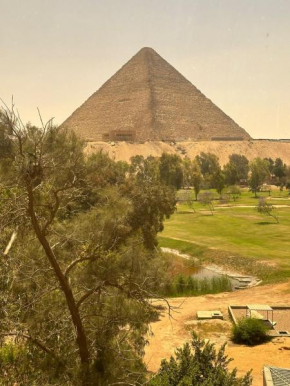 Pyramids Golf Direct View
